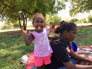 playgroup-li-ardubirri-smith-family-borroloola-11